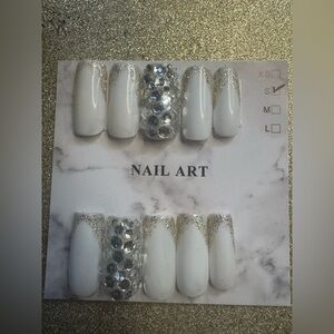 Elegant White and Silver Press-On Nails